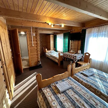 马格达莱纳别墅旅馆 *