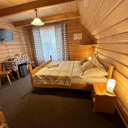 马格达莱纳别墅旅馆 *