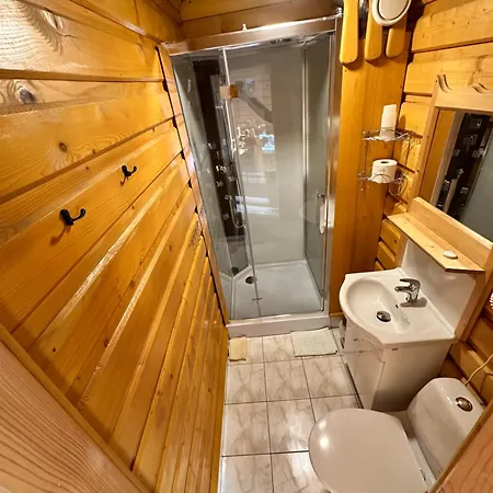 马格达莱纳别墅旅馆 *